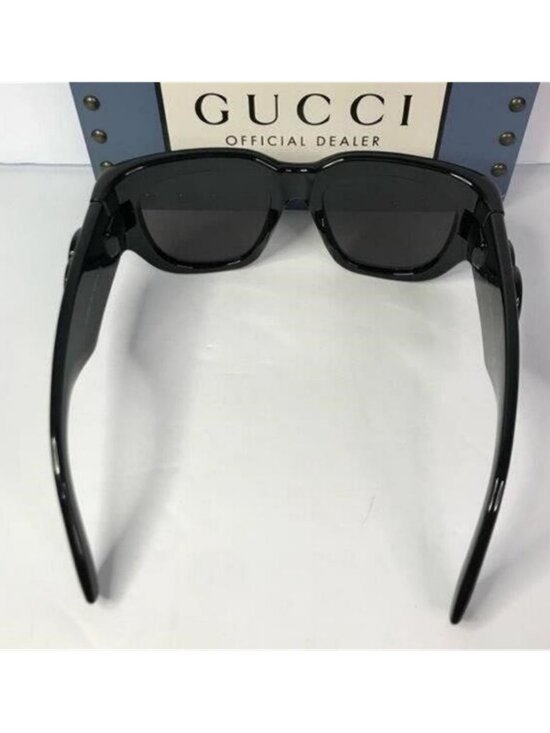 New 100% Authentic Gucci Grey Square Ladies Sunglasses GG1545S 001